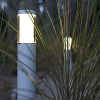 LIV WHITE ‒ 24'' Pathway Lighting Bollard
