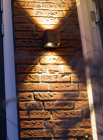ACE UP-DOWN 100-230V CORTEN ‒ 4’’ Exterior Wall Light