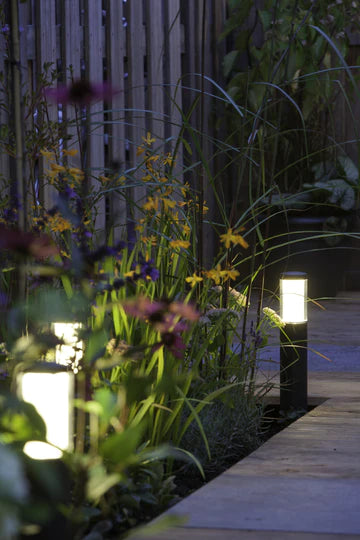 LIV DARK ‒ 24'' Pathway Lighting Bollard