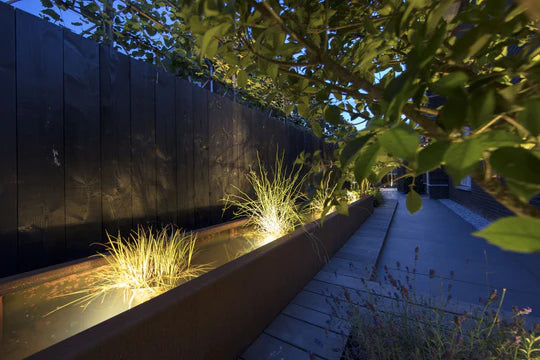SUB - Adjustable Pond Light