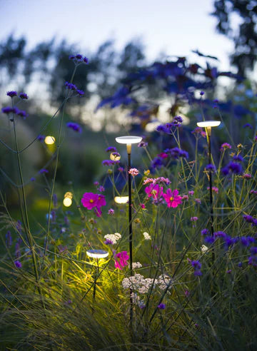 SWAY PEARL GREY ‒ 39" Tall LED Garden Light