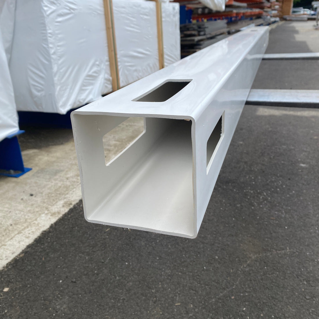 White Vinyl Post 5x5in Ranch, 5ft Fence, 4 Rail