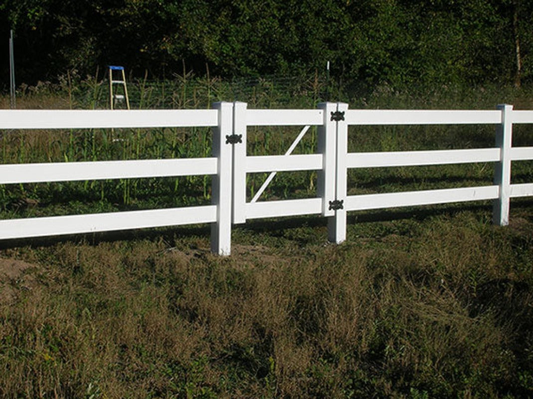 White Ranch/Yamhill Vinyl Gate